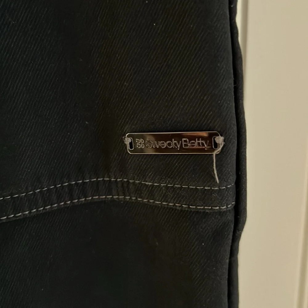 Sweaty Betty Velma Black Ankle Length Pants - Picture 4 of 7